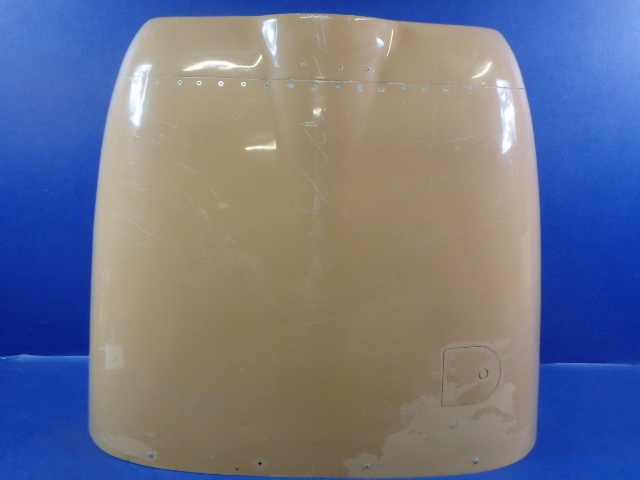 1752002-1 Cessna - COWL ASSEMBLY UPPER FIBERGLASS (SMALL CRACKS SEE DETAILS)